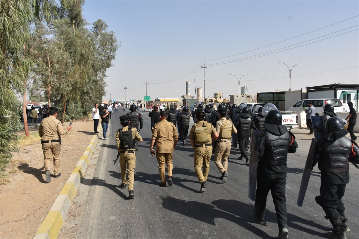 Irak'ın Kerkük kentine bağlı Altunköprü nahiyesindeki Türkmenler, yerel yönetimde kendilerine yer...