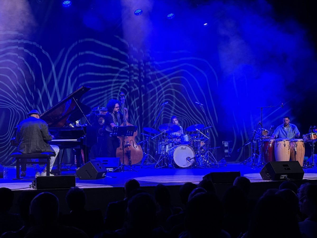 İstanbul Kültür Sanat Vakfı (İKSV) tarafından Garanti BBVA sponsorluğunda düzenlenen "32. İstanbul...