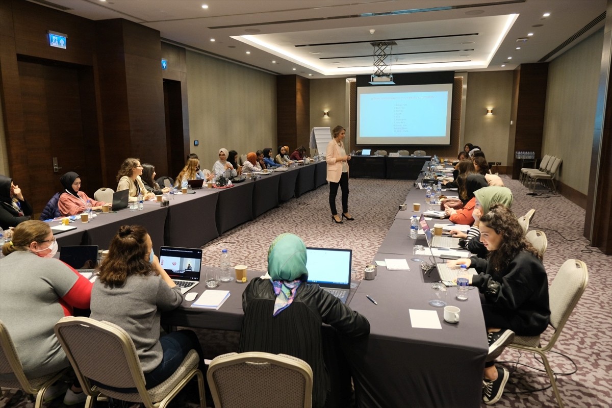 Kadın ve Demokrasi Vakfının (KADEM) yürütücüsü olduğu "İnovasyonda Kadın Programı 9. Girişimcilik...