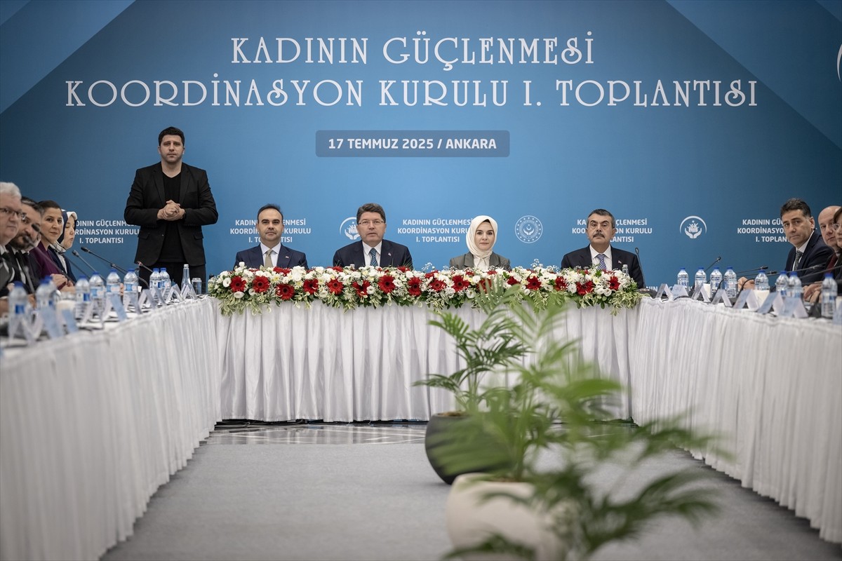 Kadının Güçlenmesi Koordinasyon Kurulu 1. Toplantısı, Aile ve Sosyal Hizmetler Bakanı Mahinur...