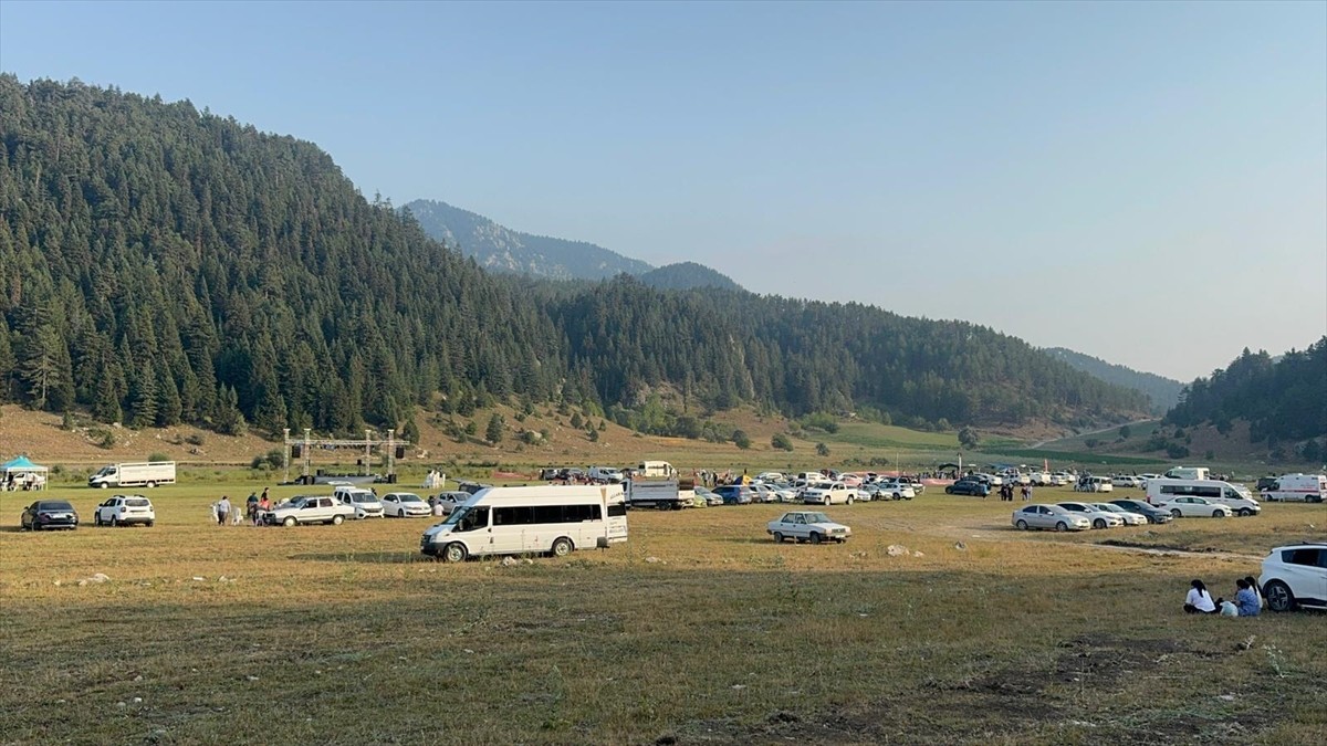 Kahramanmaraş'ın Andırın ilçesinde bu yıl 2'ncisi düzenlenen "Andırın Kano Festivali" kapsamında...