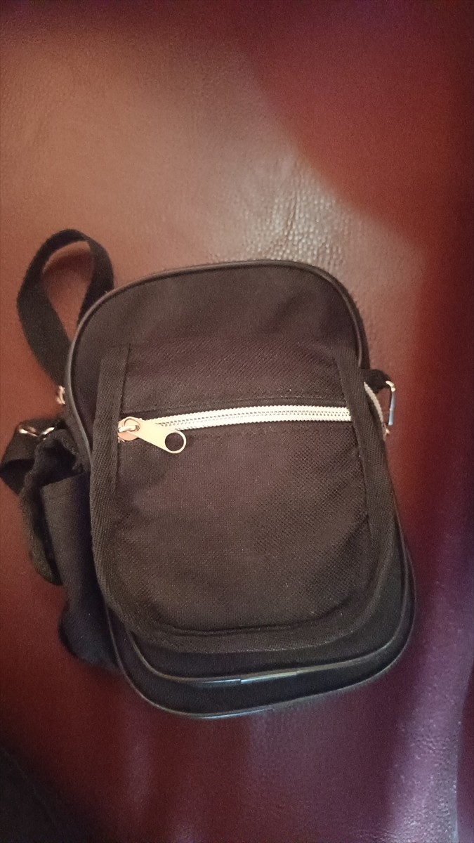 Kahramanmaraş'ta işçilerin bulduğu ve içinde para bulunan çanta, sahibine teslim edildi.