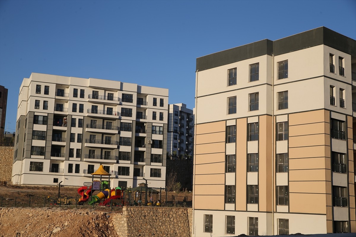 Kahramanmaraş merkezli 6 Şubat 2023'te meydana gelen depremlerden etkilenen Şanlıurfa'da yapılan 8...