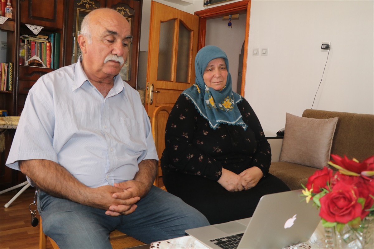 Karabük'ün Safranbolu ve Ovacık ilçelerinde ormanlık alanda çıkan yangının söndürülmesi için...