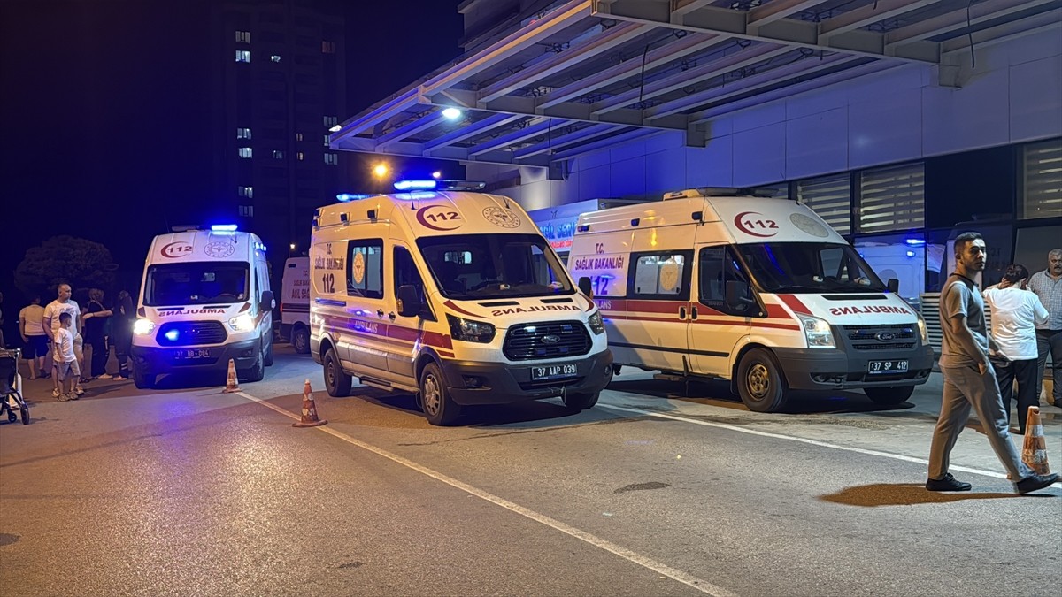 Kastamonu'da düğünde ikram edilen yemekten zehirlenen 91 kişi hastaneye başvurdu.