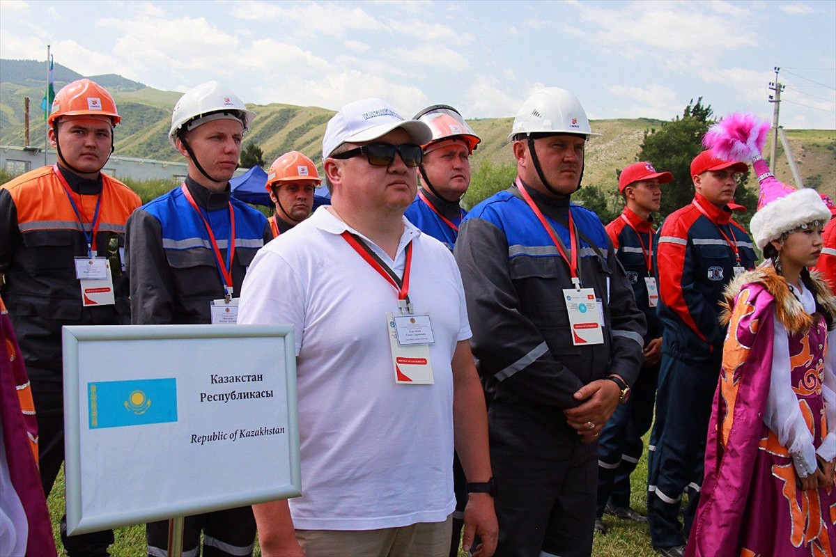 Kırgızistan'da Türk Devletleri Teşkilatı (TDT) üyesi ülkelerin elektrik ve enerji mühendisleri...
