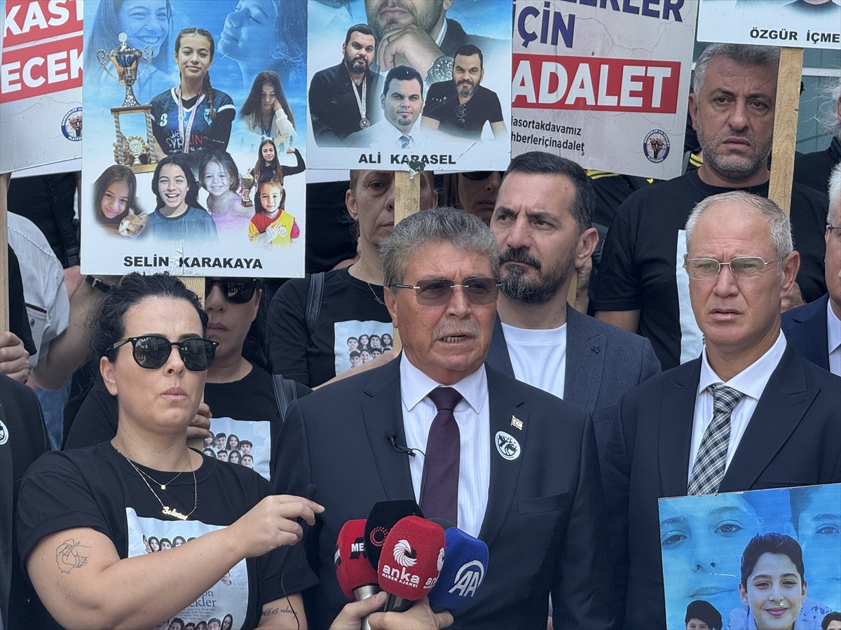 KKTC Başbakanı Ünal Üstel, 6 Şubat 2023'teki Kahramanmaraş merkezli depremlerde yıkılan ve...