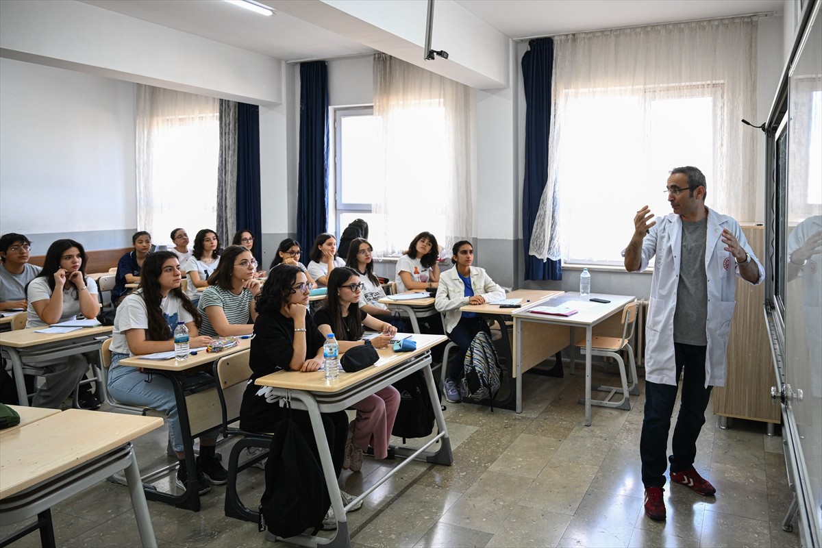 Milli Eğitim Bakanlığınca (MEB) düzenlenen 2024-2025 eğitim öğretim yılı yaz dönemi destekleme ve...