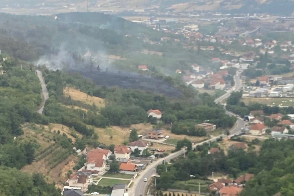 NATO'nun Kosova Barış Gücü (KFOR), devam eden orman yangınlarını söndürme çalışmalarına destek...