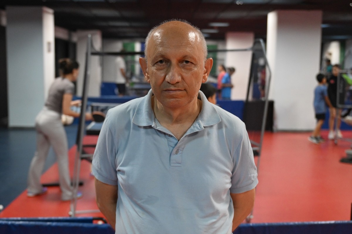 NAVEK Masa Tenisi Süper Ligi'ni şampiyon tamamlayan Adana Çiltar Masa Tenisi Spor Kulübü (MTSK)...