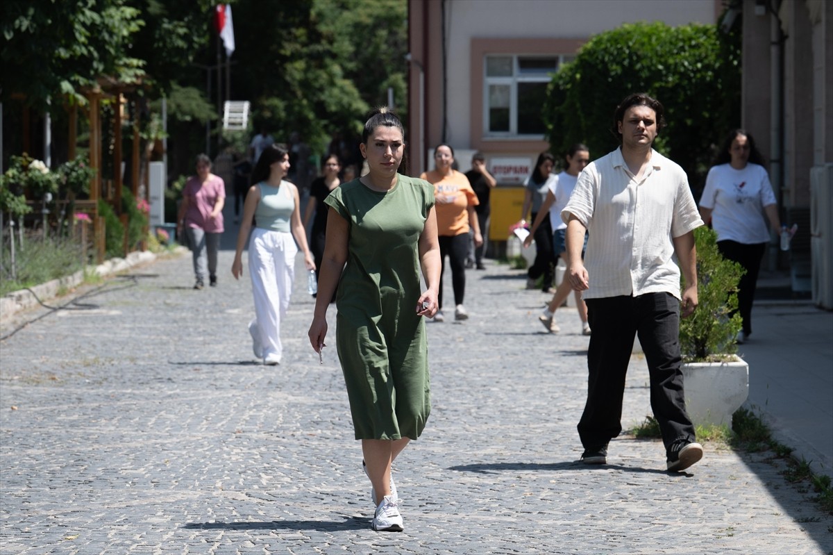 Ölçme, Seçme ve Yerleştirme Merkezi (ÖSYM) Başkanlığınca ilk kez uygulanan Milli Eğitim Bakanlığı...
