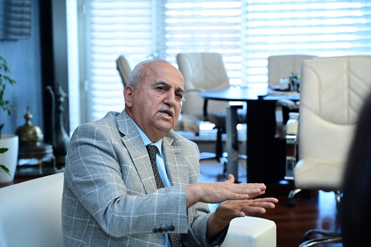  OSTİM Organize Sanayi Bölgesi (OSB) Yönetim Kurulu Başkanı Orhan Aydın, yönetimini OSTİM'in...