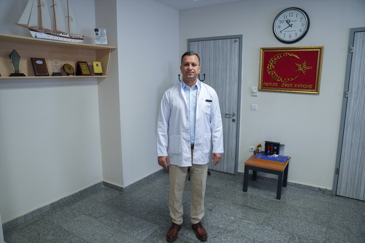 Şiddetli migren ağrılarıyla yaşamaya çalışan hastalarda, baş ve boyun bölgesine uygulanan "sinir...