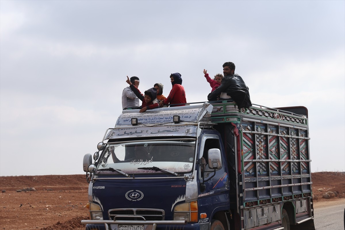 Suriye'nin güneyindeki Süveyda ilindeki çatışmalarda Hikmet el-Hecri grubu tarafından zorla...