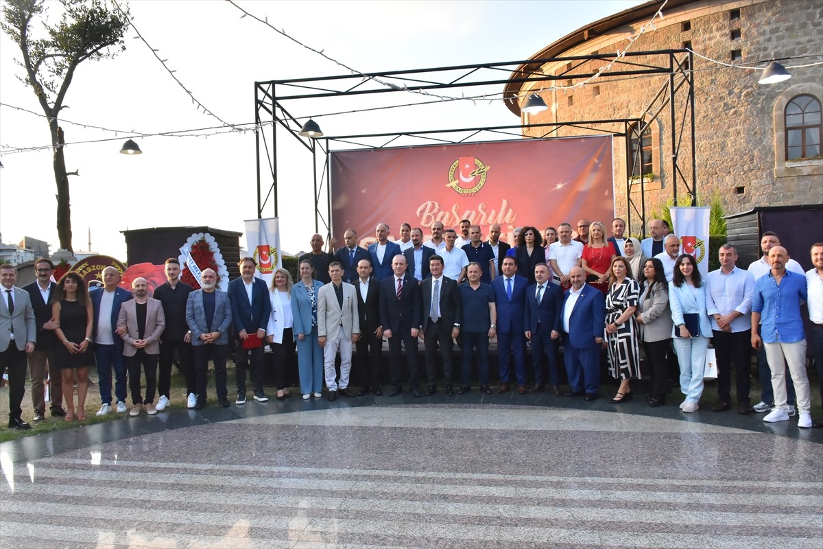 Trabzon Gazeteciler Cemiyeti (TGC) tarafından düzenlenen "2024 Yılı Başarılı Gazeteciler...