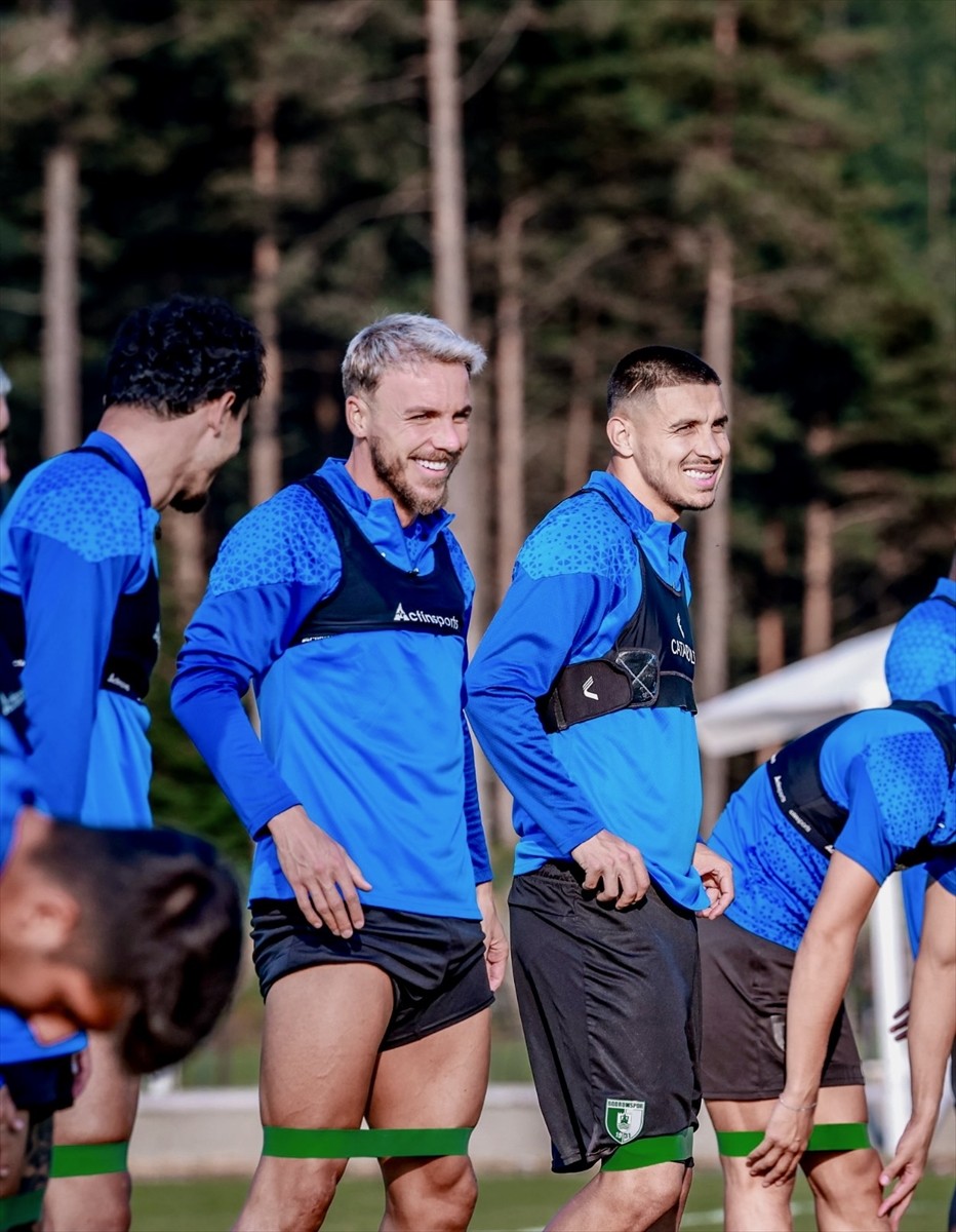 Trendyol 1. Lig ekiplerinden Sipay Bodrum FK, Düzce'de yeni sezon hazırlıklarının ikinci etabına...