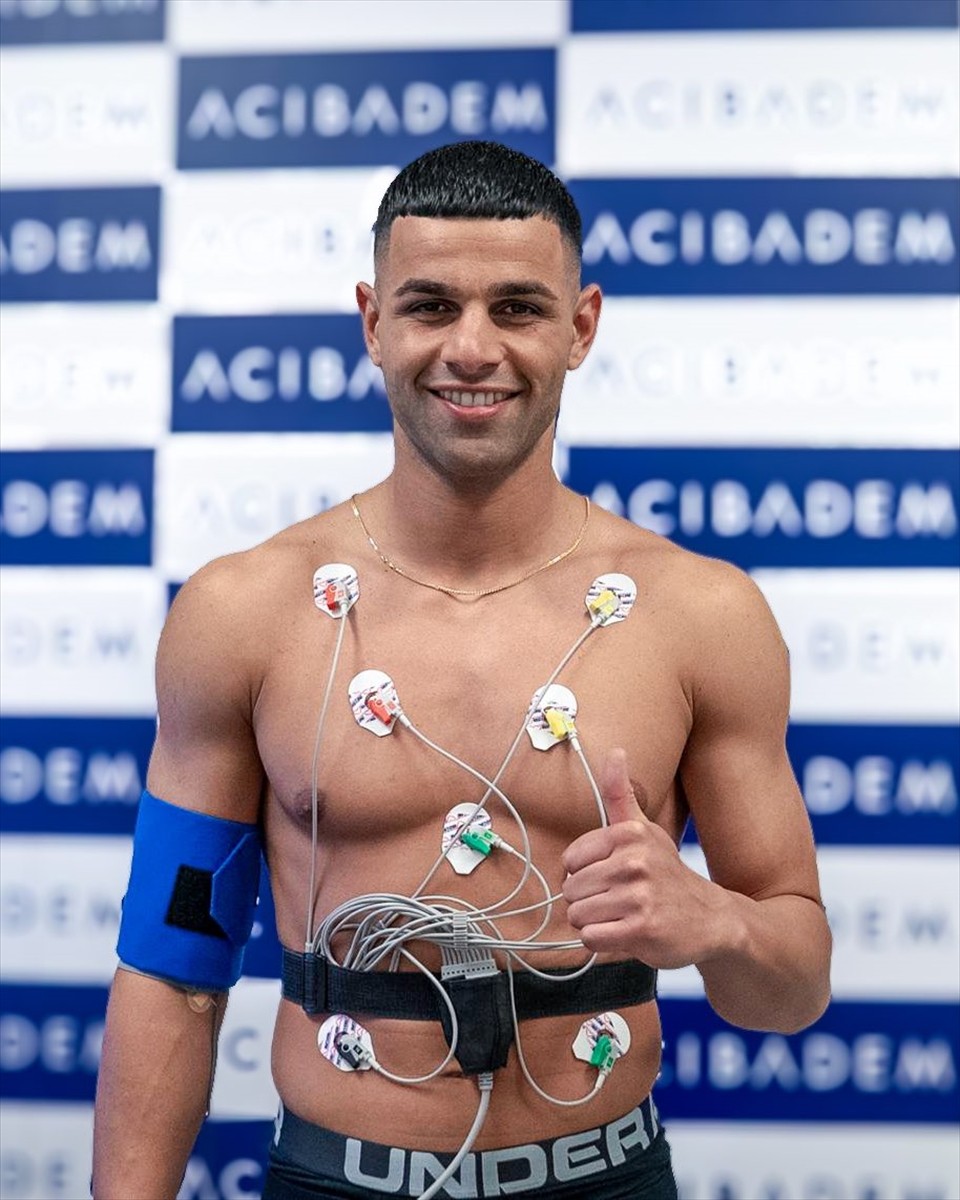 Trendyol Süper Lig ekiplerinden Çaykur Rizespor, Pendikspor'dan kaleci Erdem Canpolat'ı...