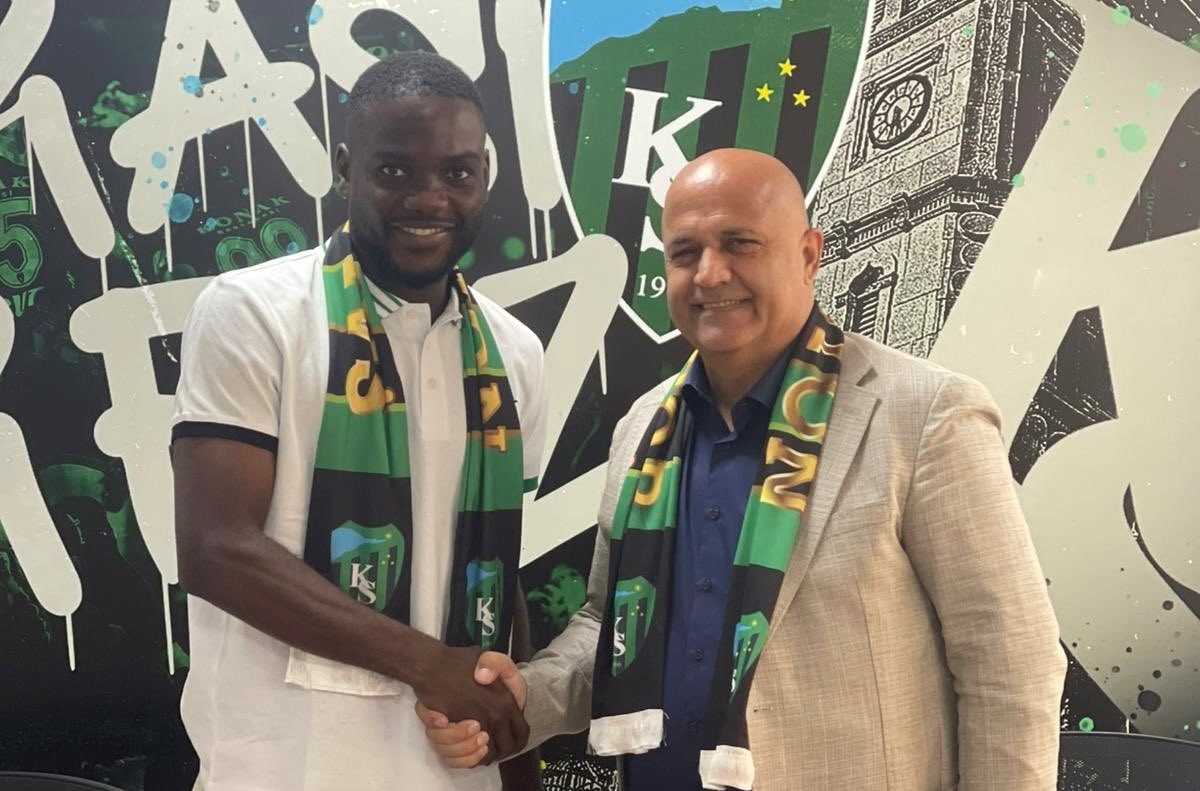 Trendyol Süper Lig ekiplerinden Kocaelispor, 26 yaşındaki Angolalı orta saha oyuncusu Show'u...