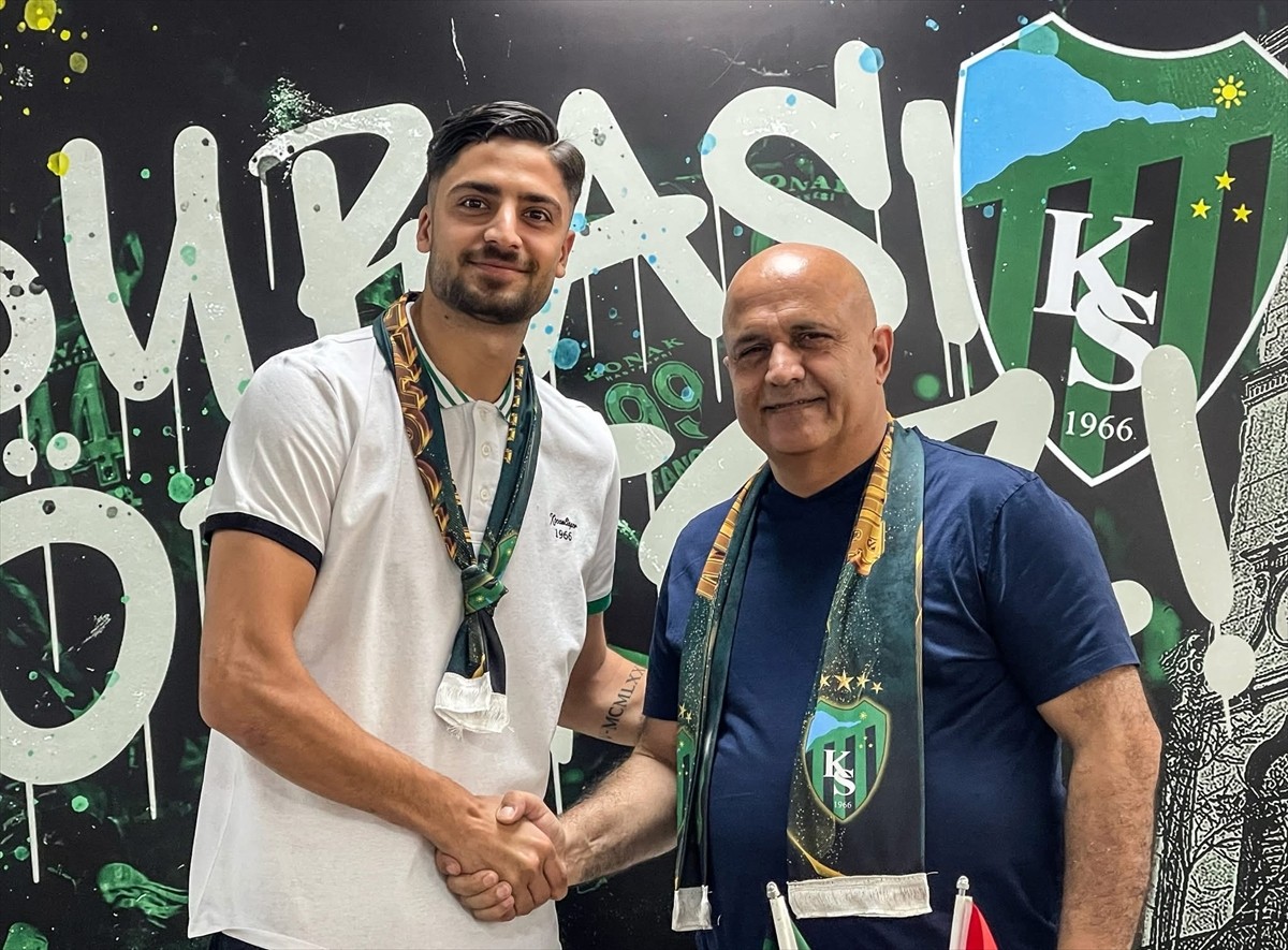 Trendyol Süper Lig ekiplerinden Kocaelispor, Altınordu’nun 2004 doğumlu milli kalecisi Serhat...