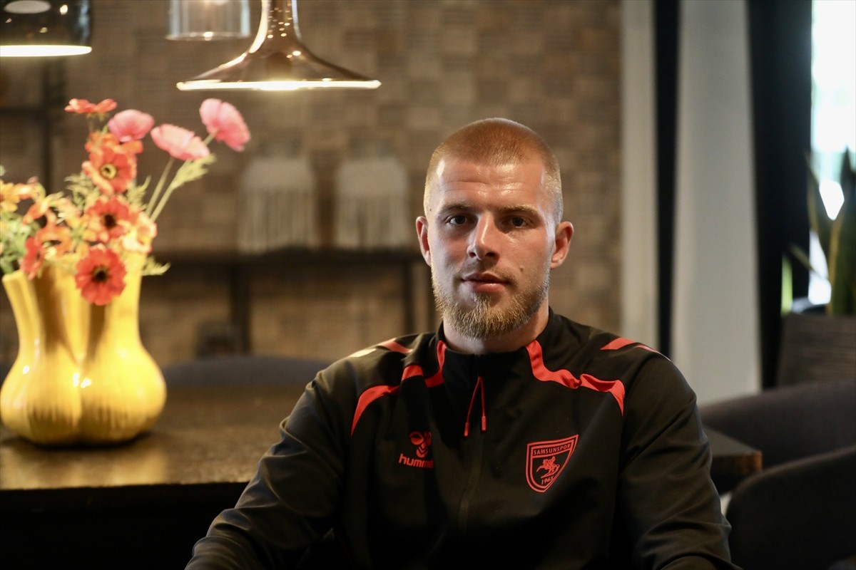 Trendyol Süper Lig ekiplerinden Samsunspor'un Hollandalı defans oyuncusu Rick Van Drongelen...