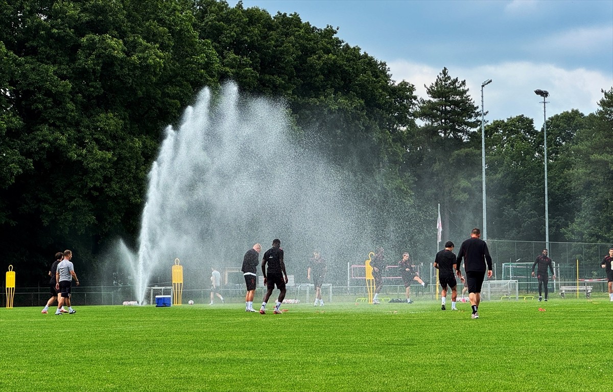 Trendyol Süper Lig ekiplerinden Samsunspor, Hollanda kampında sezon hazırlıklarına devam etti.