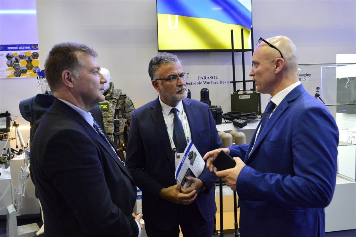 Türkiye'nin en büyük sanayi kümelenmesi SAHA İstanbul, 17. Uluslararası Savunma Sanayii Fuarı'nda...