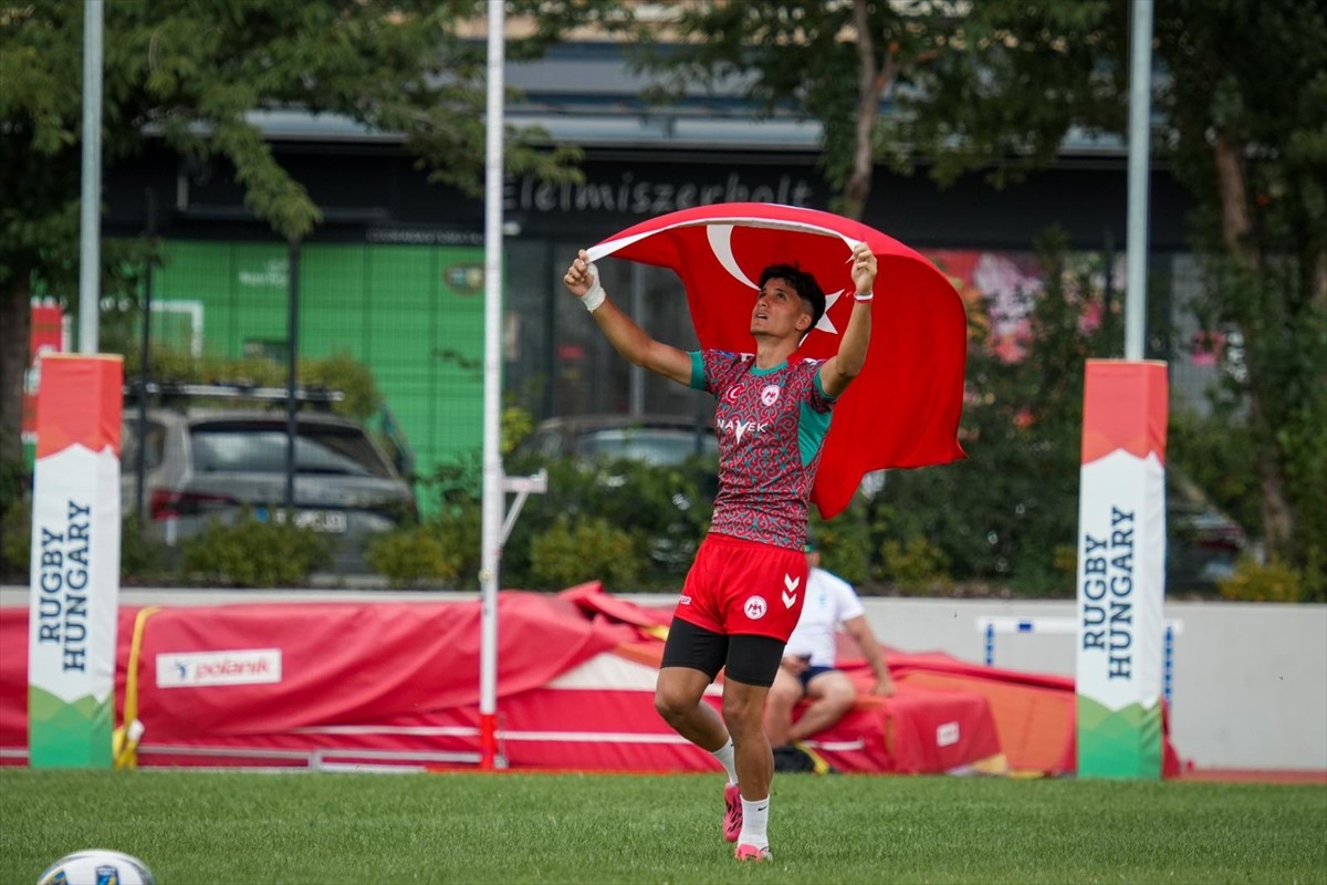 Türkiye kadın ve erkek 18 yaş altı ragbi milli takımları, Macaristan'daki Avrupa Trophy...