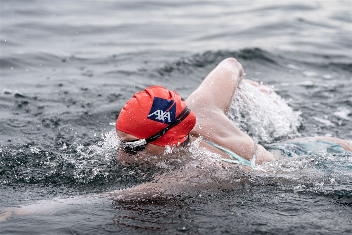 Ultra maraton yüzücüsü Bengisu Avcı, dünyada 7 açık su kanalından oluşan Oceans Seven (Okyanus...