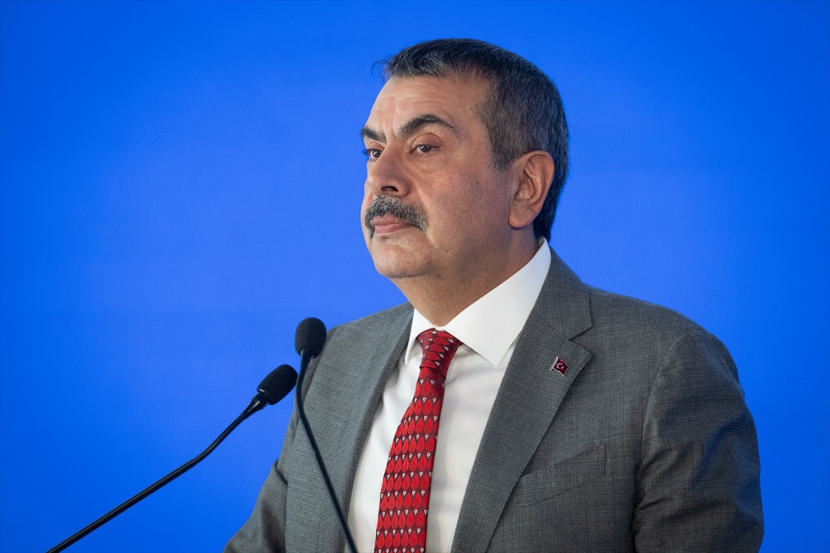 Yapay zeka, eğitim öğretim, insan kaynakları, fiziki altyapı ve yönetim alanlarında veri...