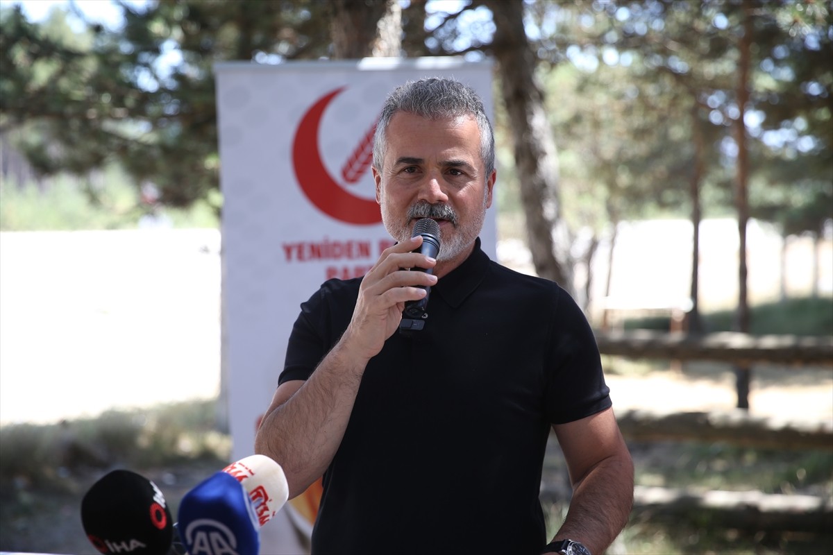 Yeniden Refah Partisi Genel Başkan Yardımcısı Suat Kılıç, Kastamonu Kadıdağı Piknik Alanı'nda...