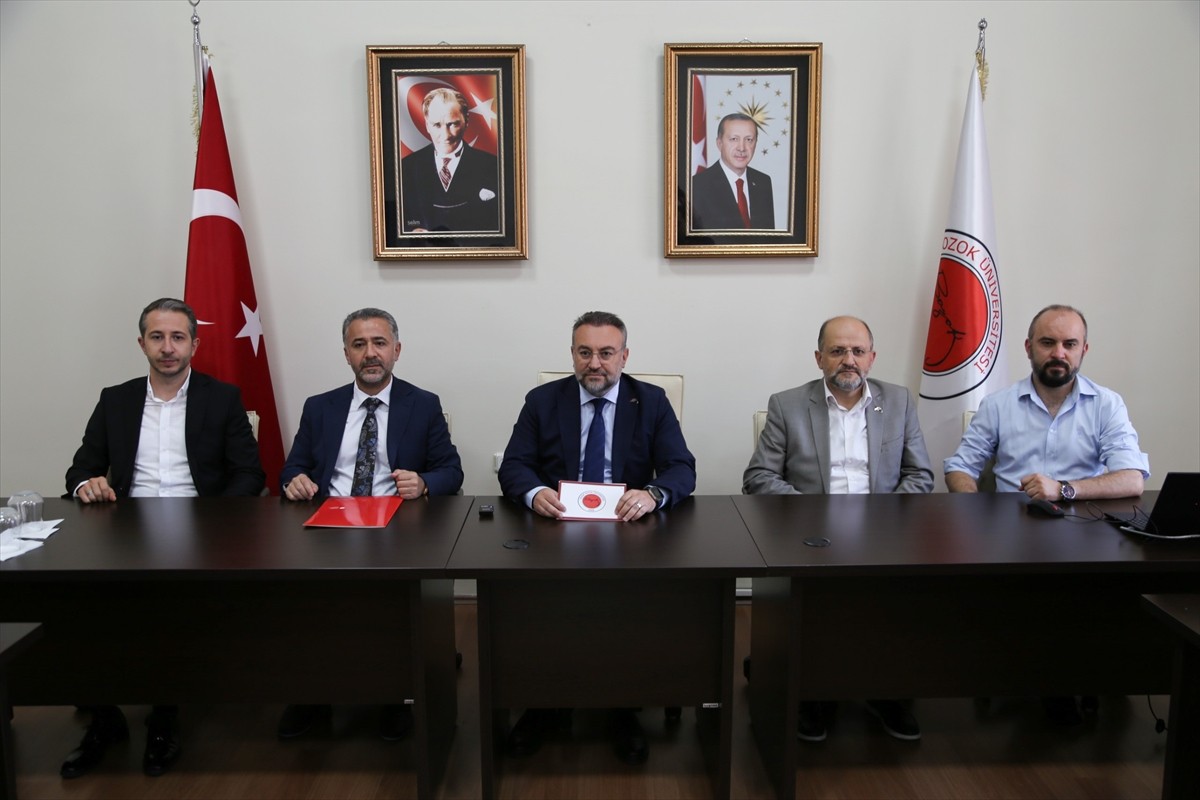 Yozgat Bozok Üniversitesi tarafından Cumhurbaşkanlığı İletişim Başkanlığının desteğiyle "Dünya...