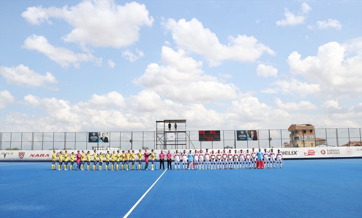 Açık Alan Hokeyi Erkekler Avrupa Şampiyonası 3, tamamlandı. Kırklareli Hokey Tesisleri'ndeki...