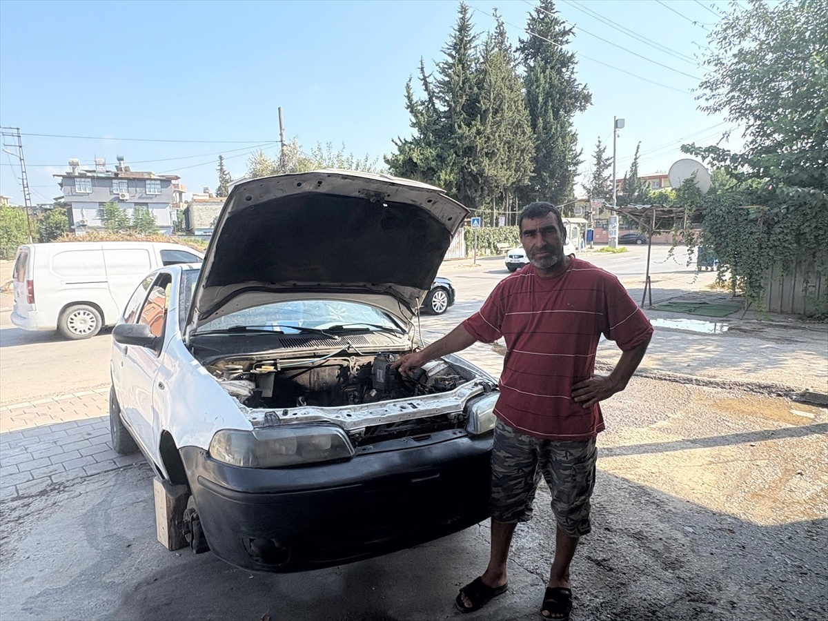 Adana'nın merkez Seyhan ilçesinde tamirciye bırakılan bir otomobilin motorunun çalındığı öne...