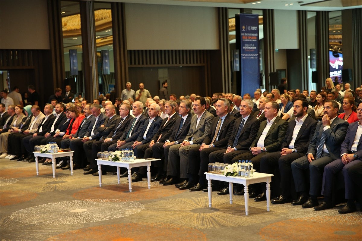 AK Parti Yerel Yönetimler Başkanlığı tarafından Sakarya'nın Sapanca ilçesindeki bir otelde Yerel...