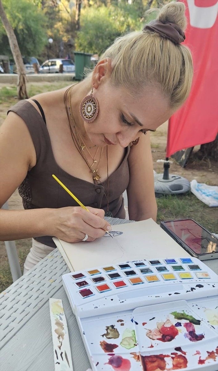 Akdeniz Üniversitesi öncülüğünde Kemer ilçesinde düzenlenen "5. Yaz Sanat Kampı ve Kültür Sanat...