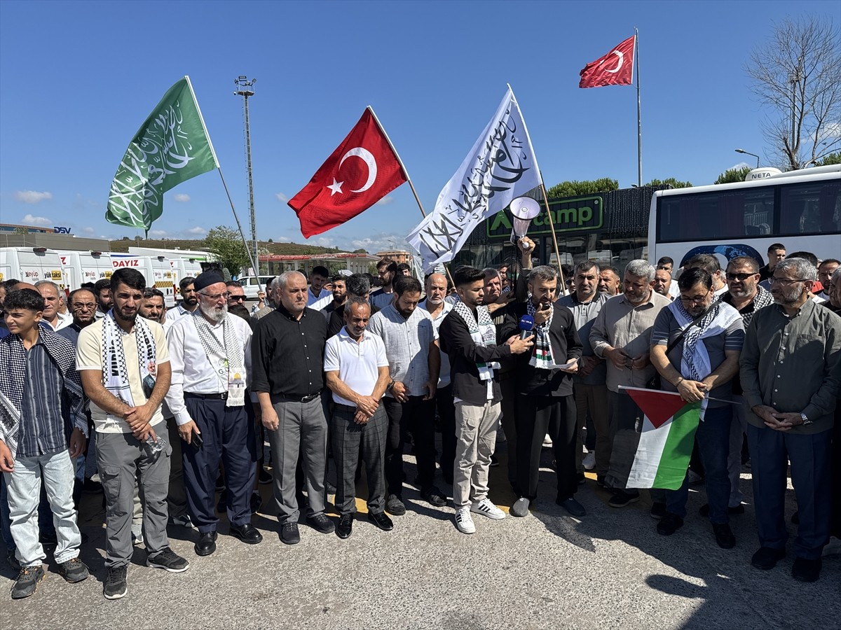 Ankara'da bugün saat 18.30 sıralarında Kocatepe Camisi'nden TBMM'ye yapılacak yürüyüşe katılmak...