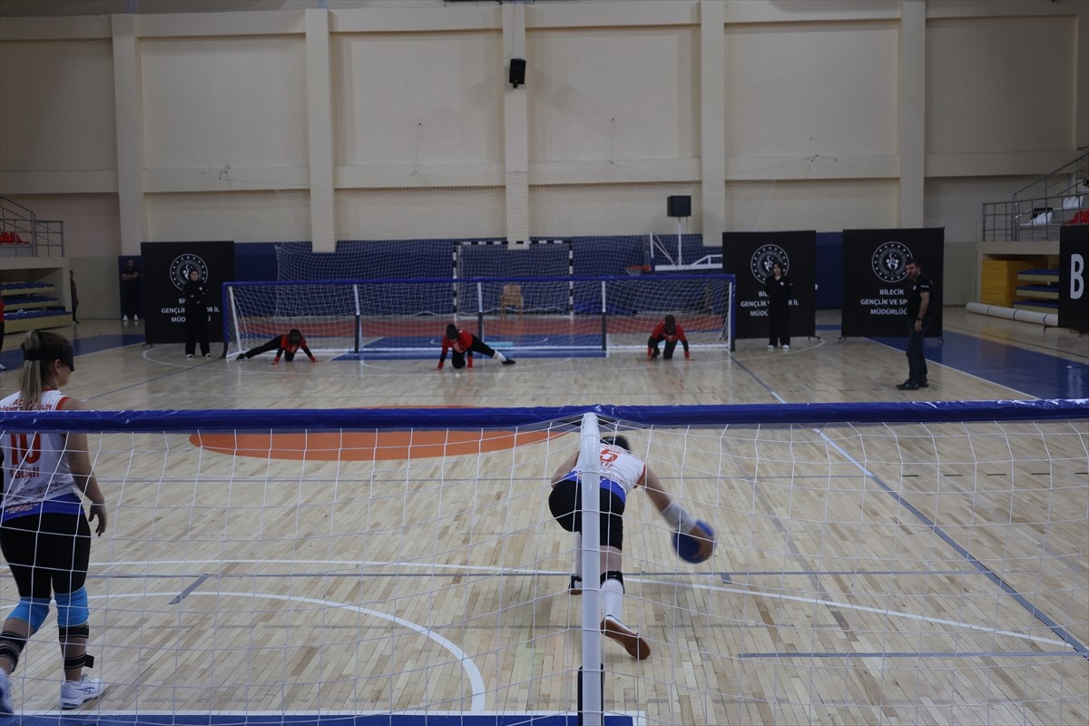 Bilecik'te düzenlenen Golbol Kadınlar 2. Lig terfi müsabakaları sona erdi. Adana Görme Engelliler...