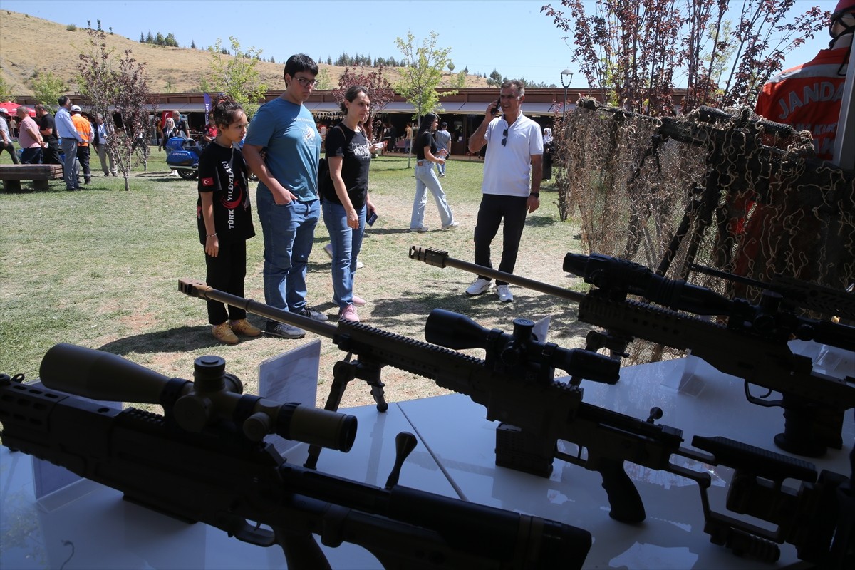 Bitlis'in Ahlat ilçesinde Malazgirt Zaferi'nin 954. yıl dönümü kapsamında düzenlenen etkinlikler...