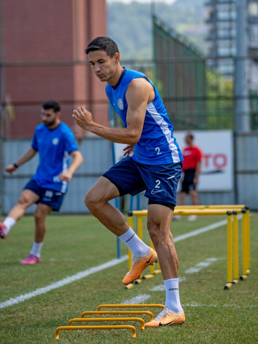 Çaykur Rizespor, Trendyol Süper Lig'in 2. haftasında deplasmanda oynayacağı Corendon Alanyaspor...