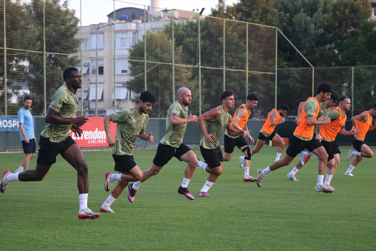 Corendon Alanyaspor, Trendyol Süper Lig'in 4. haftasında Beşiktaş ile 31 Ağustos Pazar günü...