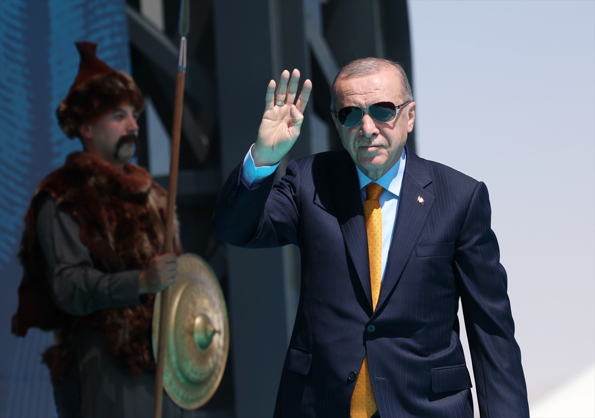 Cumhurbaşkanı Recep Tayyip Erdoğan, Muş'un Malazgirt ilçesindeki Malazgirt Meydan Muharebesi...