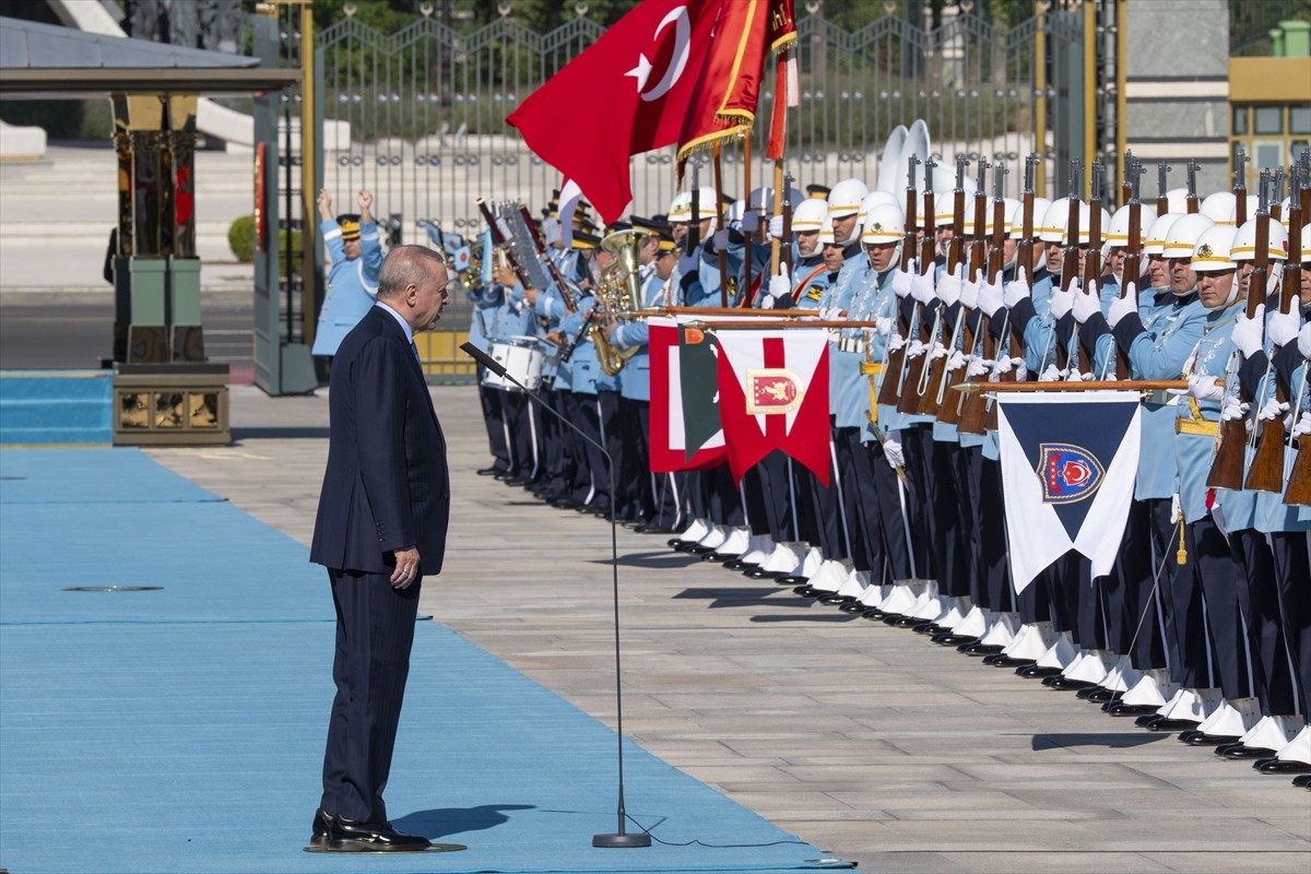 Cumhurbaşkanı Recep Tayyip Erdoğan, Türkiye'yi ziyaret eden Gürcistan Cumhurbaşkanı Mikheil...