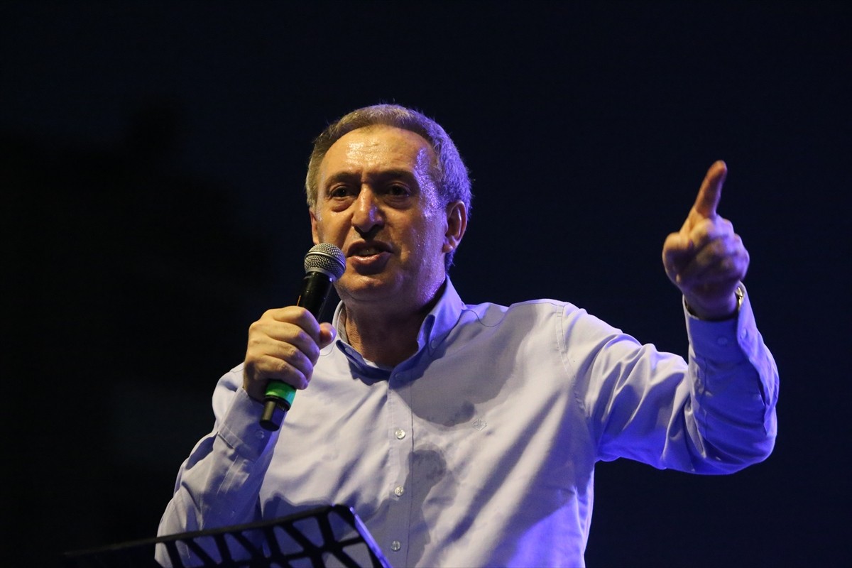 DEM Parti Eş Genel Başkanı Tuncer Bakırhan, Şanlıurfa'da "Dünya Barış Günü" mitingine katıldı....