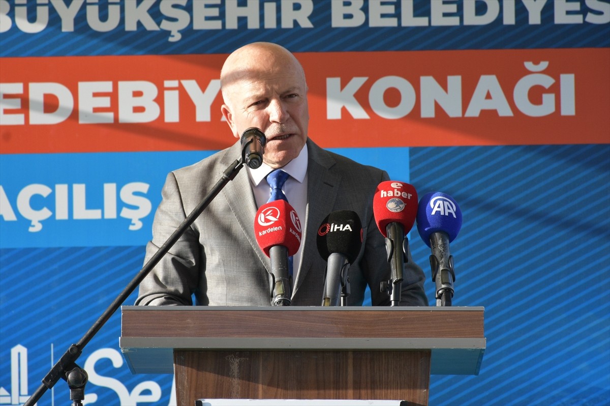 Erzurum'da Türkiye Dil ve Edebiyat Derneği bünyesindeki Dil ve Edebiyat Konağı'nın açılışı...