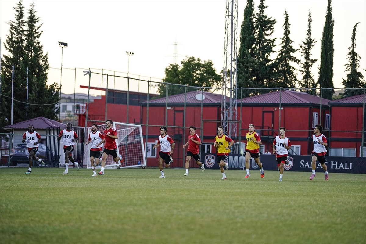 Gaziantep FK, Trendyol Süper Lig'in 2. haftasında deplasmanda oynayacağı TÜMOSAN Konyaspor maçı...