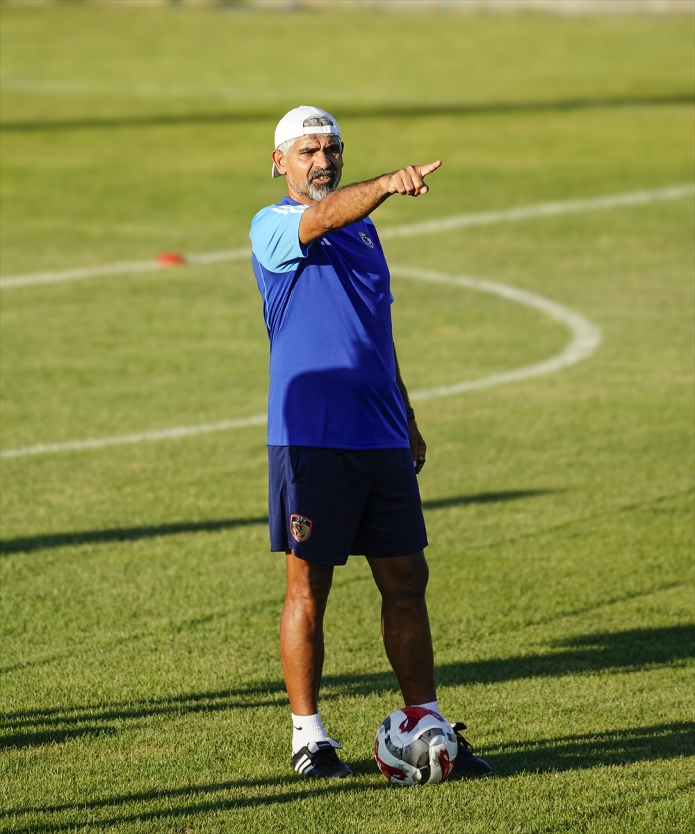 Gaziantep FK, Trendyol Süper Lig 2025-2026 sezonu ilk haftasında karşılaşacağı Galatasaray maçı...