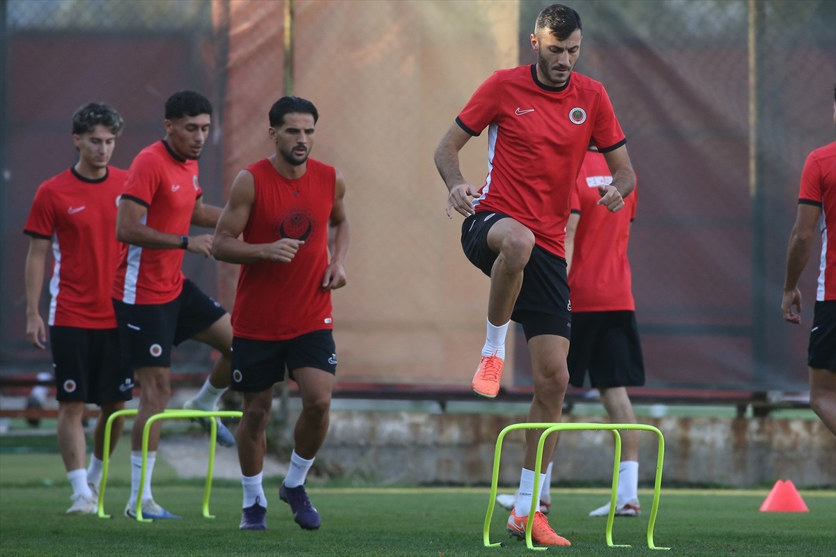 Gençlerbirliği, Trendyol Süper Lig'in 4. haftasında Fenerbahçe ile sahasında oynayacağı maçın...