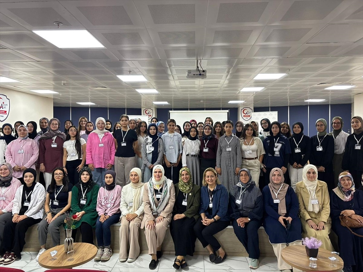 Gençlik Hizmetleri Genel Müdürlüğünün Uluslararası Gençlik programları kapsamında Afyonkarahisar...