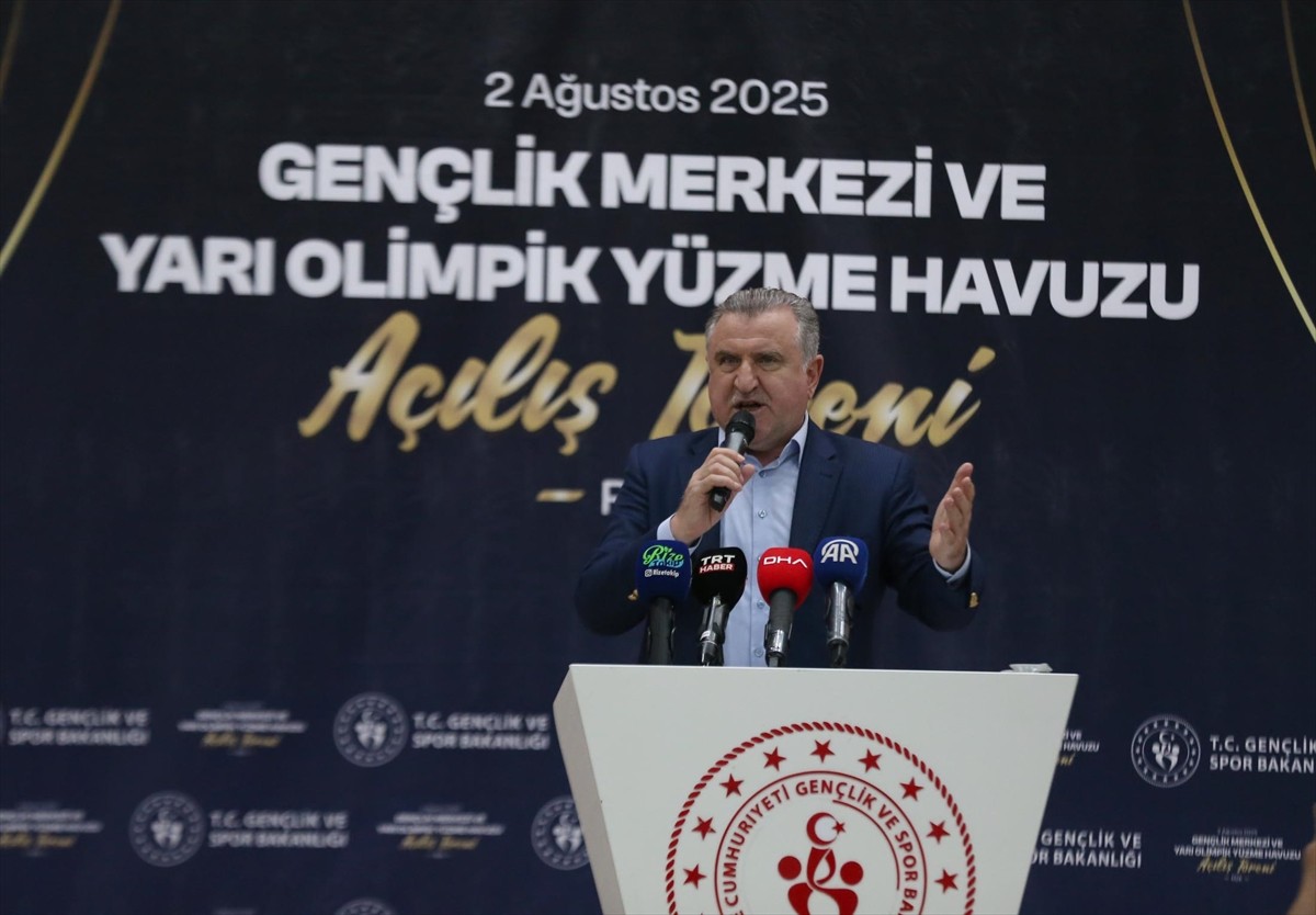 Gençlik ve Spor Bakanı Osman Aşkın Bak, Ardeşen Gençlik Merkezi ve Yarı Olimpik Yüzme Havuzu'nun...