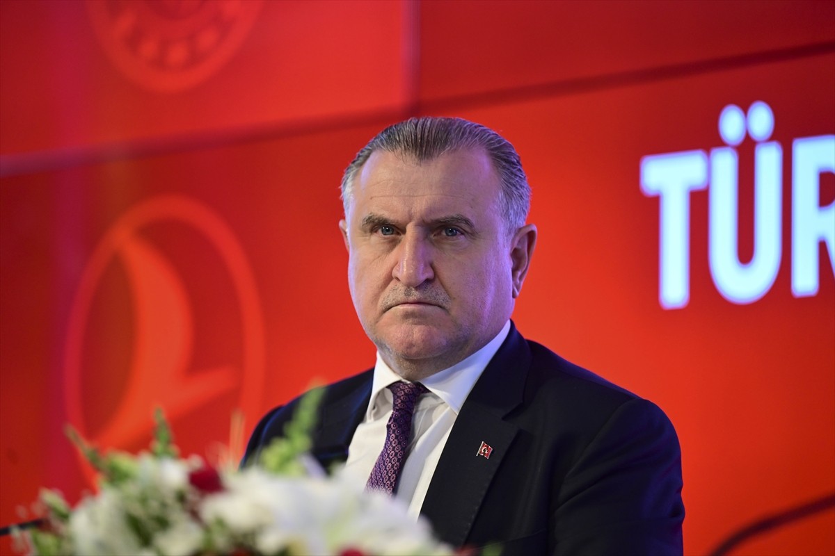 Gençlik ve Spor Bakanlığı (GSB) ile Türk Hava Yolları (THY) arasında, "Türk Sporuna Destek ve İş...